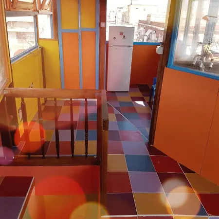 אכסניה Goldencube Vesuvio View